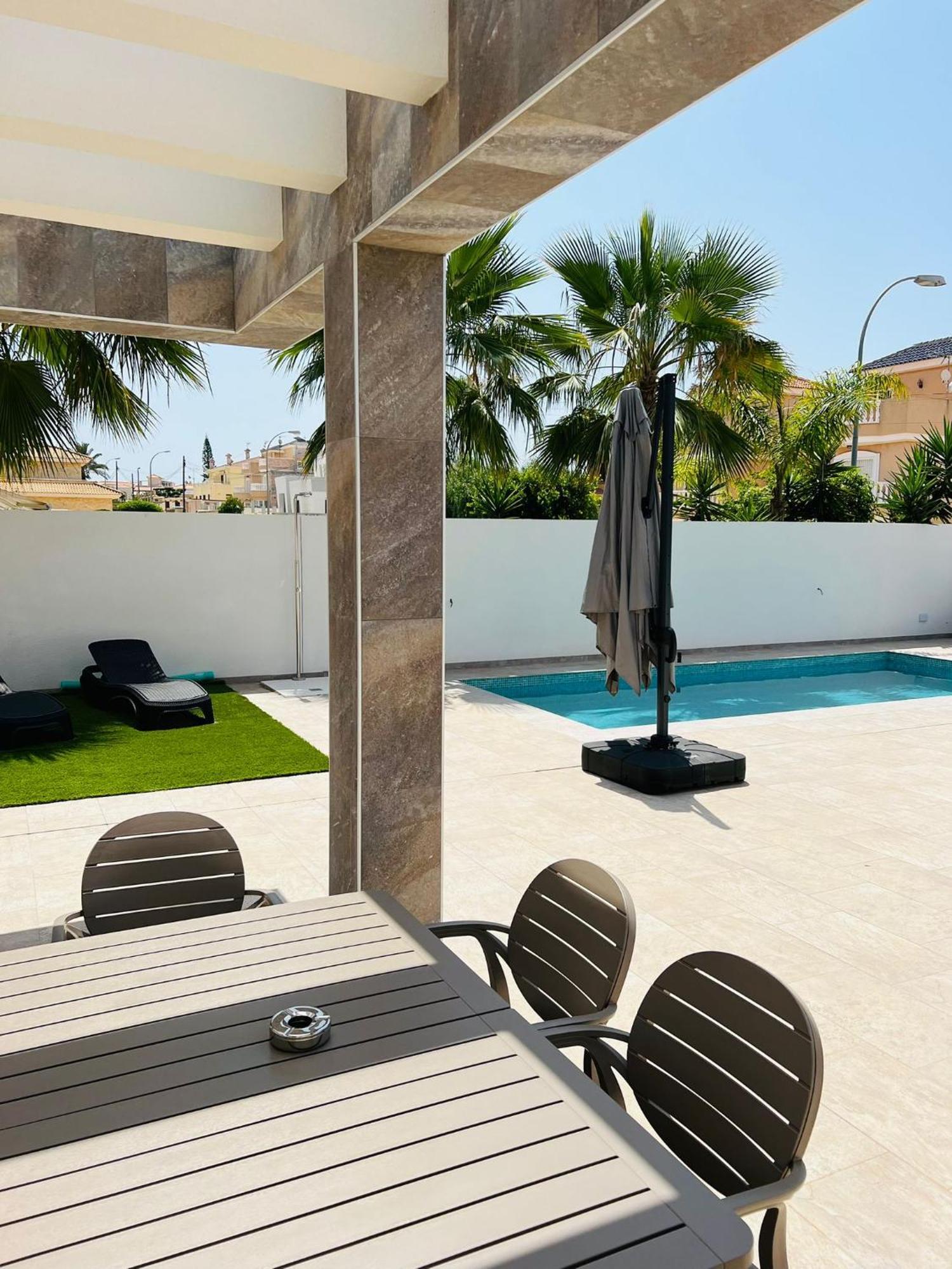 Villa Domicil De Luxe Torrevieja Zewnętrze zdjęcie